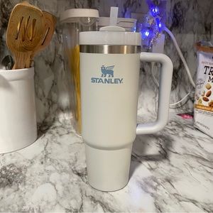 Stanley 30oz Quencher